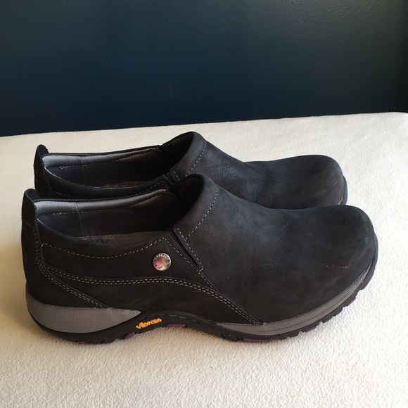 Dansko Shoes - Dansko black suede genuine leather slip-on shoes, “Patti”, size 37, waterproof.